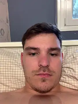 Snapshot of sergigomez chatting on 10/29/25, 03:14 sergigomez online show from 10/29/25, 03:14