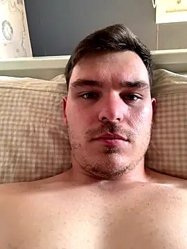 Snapshot of sergigomez chatting on 10/30/25, 03:02 sergigomez online show from 10/30/25, 03:02