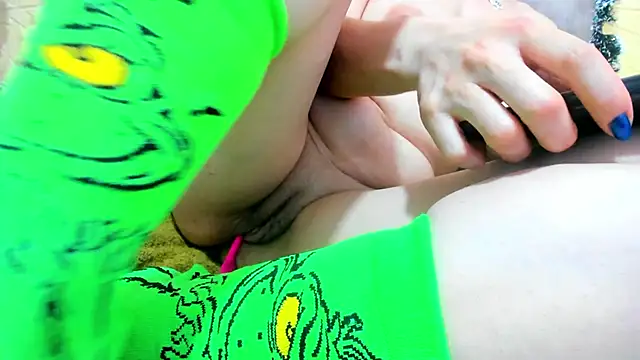 Esmeralda oikos online show from 12/29/24, 02:38