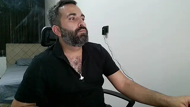 Snapshot of tgltplsr chatting on 10/29/25, 12:02 tgltplsr online show from 10/29/25, 12:02