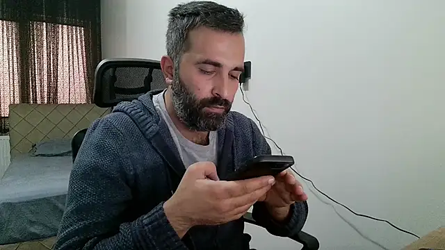 Snapshot of tgltplsr chatting on 10/30/25, 08:16 tgltplsr online show from 10/30/25, 08:16