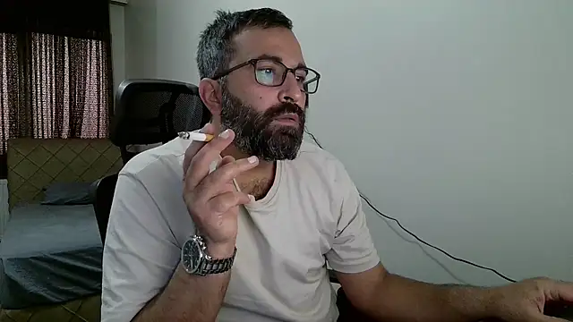 Snapshot of tgltplsr chatting on 11/28/25, 06:49 tgltplsr online show from 11/28/25, 06:49