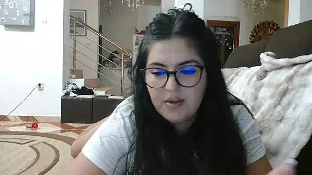 Snapshot of Ligia2024 chatting on 10/26/25, 02:06 Ligia2024 online show from 10/26/25, 02:06