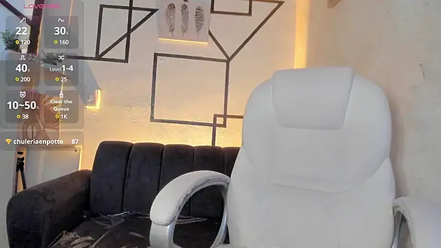 LunaBaker-1 online show from 01/02/25, 10:01