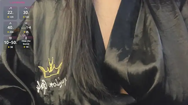 Snapshot of LunaBaker-1 chatting on 02/08/25, 01:11 LunaBaker-1 online show from 02/08/25, 01:11