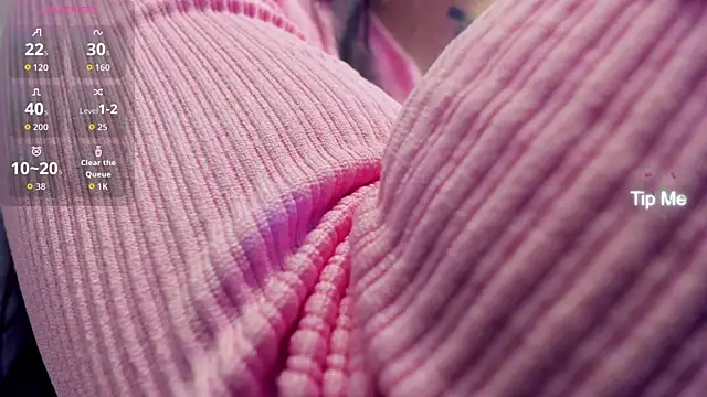 Snapshot of LunaBaker-1 chatting on 10/30/25, 08:53 LunaBaker-1 online show from 10/30/25, 08:53