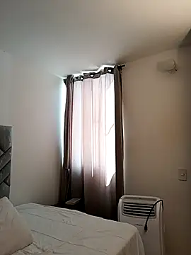 MIYESSI online show from 11/29/25, 02:09