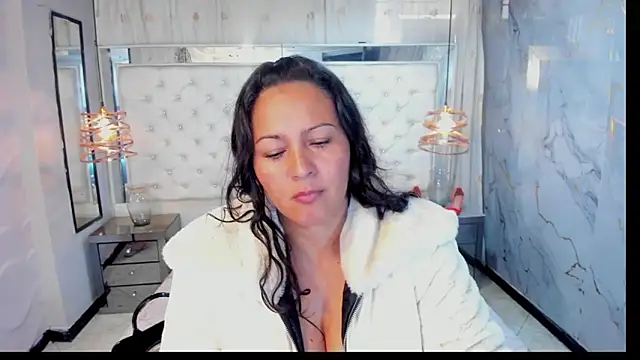 Georgina-Musk online show from 03/18/25, 06:37