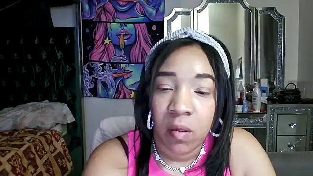 YasmineMinaj online show from 01/15/25, 06:22