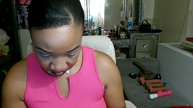 YasmineMinaj online show from 01/21/25, 06:33
