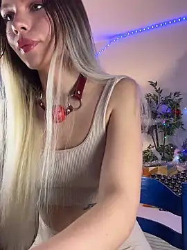 Snapshot of KittyKatyDream chatting on 01/05/25, 06:02 KittyKatyDream online show from 01/05/25, 06:02