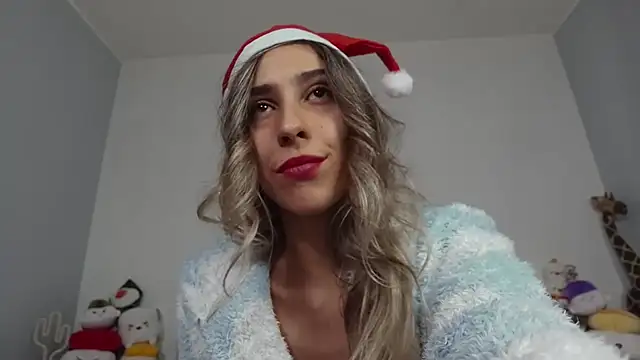 Snapshot of Chiara_2002 chatting on 12/29/24, 10:47 Chiara 2002 online show from 12/29/24, 10:47