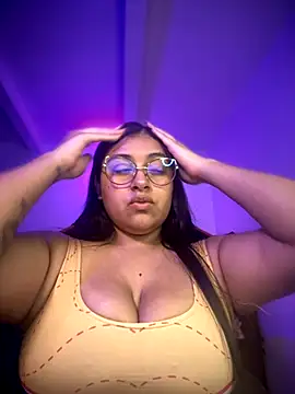 Snapshot of Soysofiarodrigu chatting on 11/13/25, 02:54 Soysofiarodrigu online show from 11/13/25, 02:54