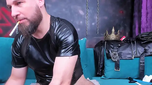 Snapshot of ArmandoSteel4u chatting on 11/18/25, 09:30 ArmandoSteel4u online show from 11/18/25, 09:30