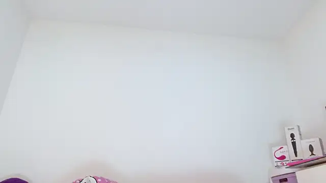 sashacreamy  online show from 02/19/25, 09:14