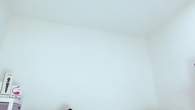 sashacreamy  online show from 09/30/25, 03:44