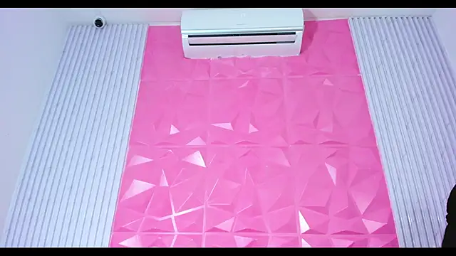 Karoline Hott online show from 12/10/24, 06:17