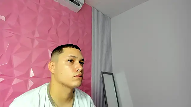 Karoline Hott online show from 01/19/25, 06:32