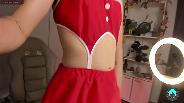 sofi elfqueen online show from 12/30/24, 12:00