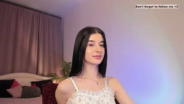 Snapshot of LauraCoy chatting on 01/12/25, 04:10 LauraCoy online show from 01/12/25, 04:10