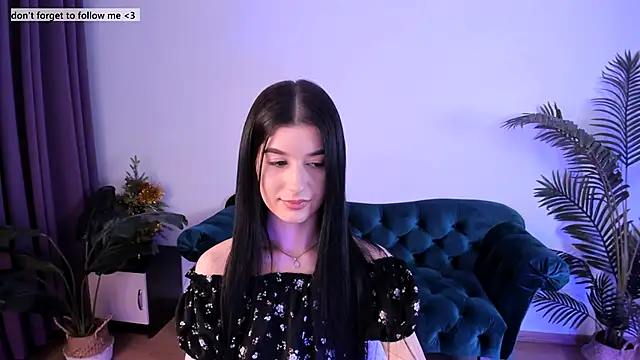 Snapshot of LauraCoy chatting on 01/14/25, 08:15 LauraCoy online show from 01/14/25, 08:15