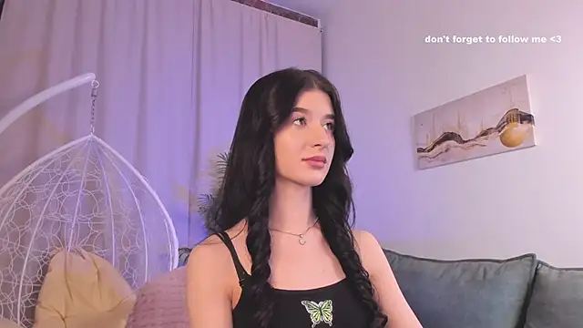 Snapshot of LauraCoy chatting on 01/21/25, 08:21 LauraCoy online show from 01/21/25, 08:21