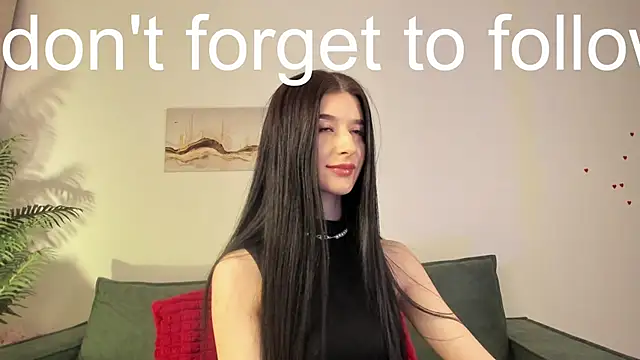 Snapshot of LauraCoy chatting on 02/16/25, 08:22 LauraCoy online show from 02/16/25, 08:22