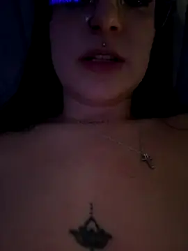 Megan lu2 online show from 12/03/24, 12:02