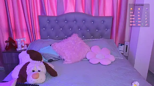 Emiily Scott1 online show from 10/07/25, 08:06