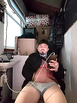 Snapshot of erbod_Johnny chatting on 10/21/25, 12:22 erbod Johnny online show from 10/21/25, 12:22