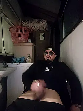 Snapshot of erbod_Johnny chatting on 11/23/25, 03:28 erbod Johnny online show from 11/23/25, 03:28