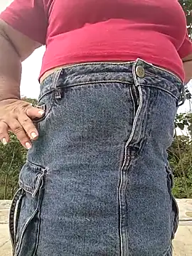 HORNY MATURE25 online show from 12/14/25, 02:22