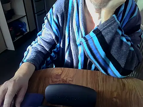 Snapshot of daddyflash chatting on 02/17/26, 10:56 daddyflash online show from 02/17/26, 10:56