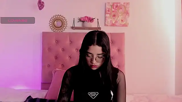 aliice walker  online show from 12/05/24, 03:28