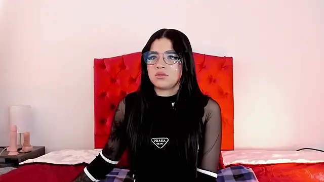 aliice walker  online show from 12/17/24, 03:39