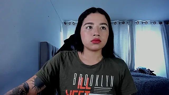Snapshot of aliice_walker_ chatting on 02/16/26, 03:41 aliice walker online show from 02/16/26, 03:41