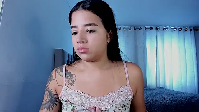 Snapshot of aliice_walker_ chatting on 02/25/26, 03:21 aliice walker online show from 02/25/26, 03:21