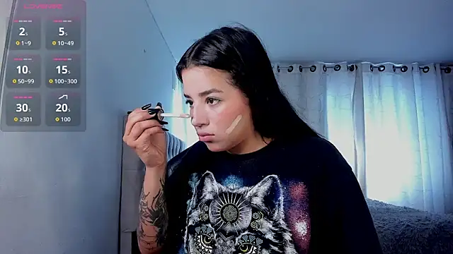 Snapshot of aliice_walker_ chatting on 02/27/26, 01:55 aliice walker online show from 02/27/26, 01:55