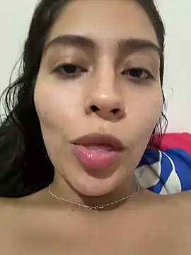 Snapshot of Sophie__Foxxx chatting on 01/18/25, 10:39 Sophie Foxxx online show from 01/18/25, 10:39