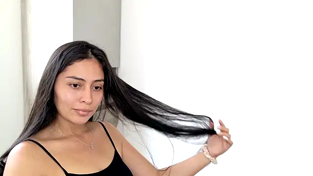 Snapshot of Sophie__Foxxx chatting on 02/03/25, 06:07 Sophie Foxxx online show from 02/03/25, 06:07