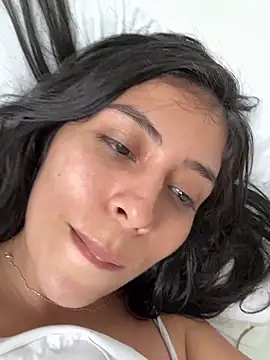 Snapshot of Sophie__Foxxx chatting on 03/03/25, 02:26 Sophie Foxxx online show from 03/03/25, 02:26