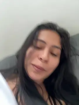 Snapshot of Sophie__Foxxx chatting on 03/06/25, 03:56 Sophie Foxxx online show from 03/06/25, 03:56