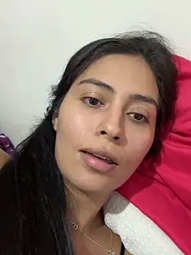 Snapshot of Sophie__Foxxx chatting on 03/17/25, 01:35 Sophie Foxxx online show from 03/17/25, 01:35