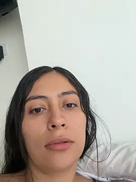 Snapshot of Sophie__Foxxx chatting on 11/12/25, 12:05 Sophie Foxxx online show from 11/12/25, 12:05