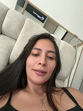 Snapshot of Sophie__Foxxx chatting on 01/06/26, 06:33 Sophie Foxxx online show from 01/06/26, 06:33