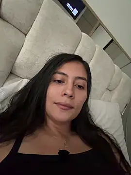 Snapshot of Sophie__Foxxx chatting on 02/11/26, 12:32 Sophie Foxxx online show from 02/11/26, 12:32