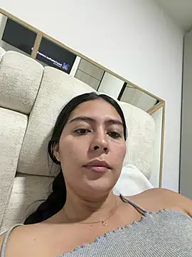 Snapshot of Sophie__Foxxx chatting on 03/10/26, 02:55 Sophie Foxxx online show from 03/10/26, 02:55
