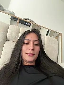 Snapshot of Sophie__Foxxx chatting on 04/17/26, 09:18 Sophie Foxxx online show from 04/17/26, 09:18