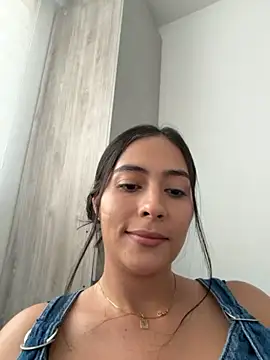 Snapshot of Sophie__Foxxx chatting on 06/03/26, 09:53 Sophie Foxxx online show from 06/03/26, 09:53
