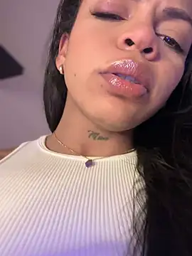Charly  online show from 12/31/24, 01:04